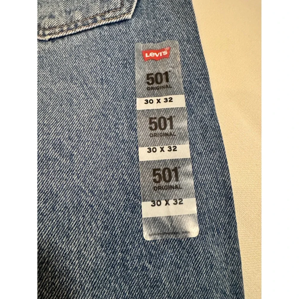 Levi's 501 Original Fit Distressed‎ Blue Jeans Mens 30x32 Button Fly Denim